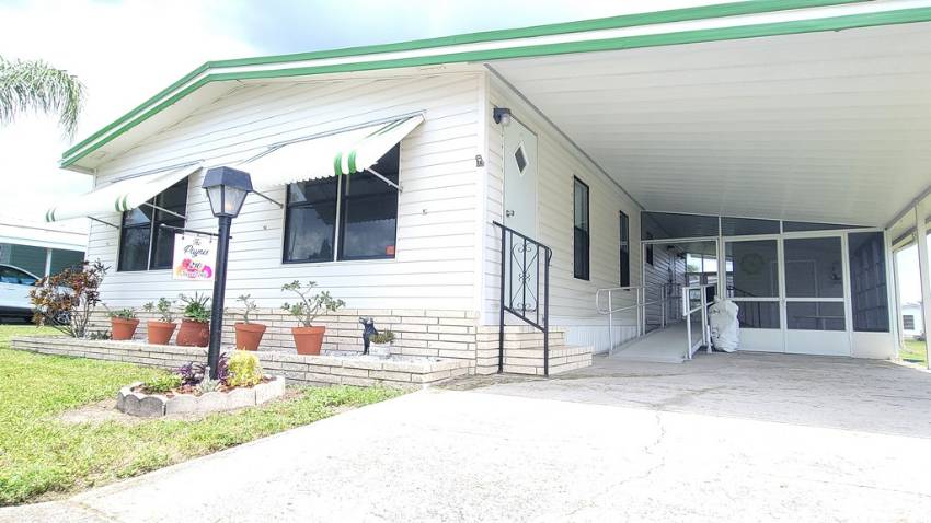 210 Sweet Circle a Winter Haven, FL Mobile or Manufactured Home for Sale